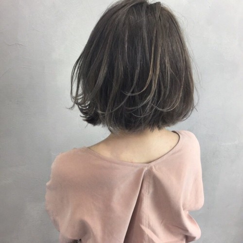 春に向けてばっさり✂︎🌸💇ブリーチ2回必須 グレージュヘアカラー˚✧⁎⁺˳✧༚ ・