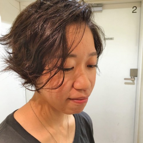 クールなショートボブもスタイリング次第で雰囲気イロイロ♡