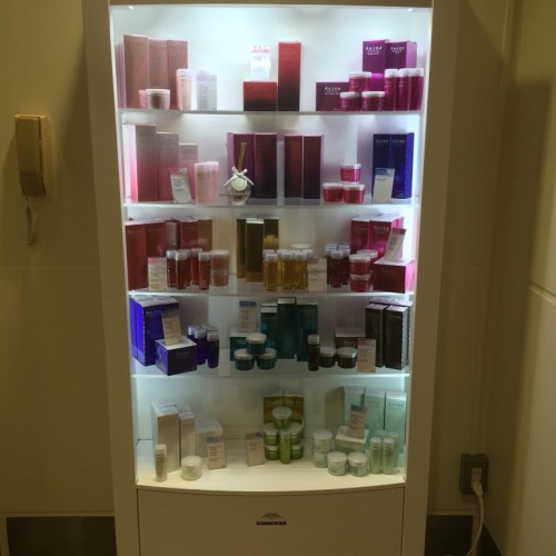 ぺったんこ、はねる、ぱさつく。一本で解決、お悩み解決アイロン!