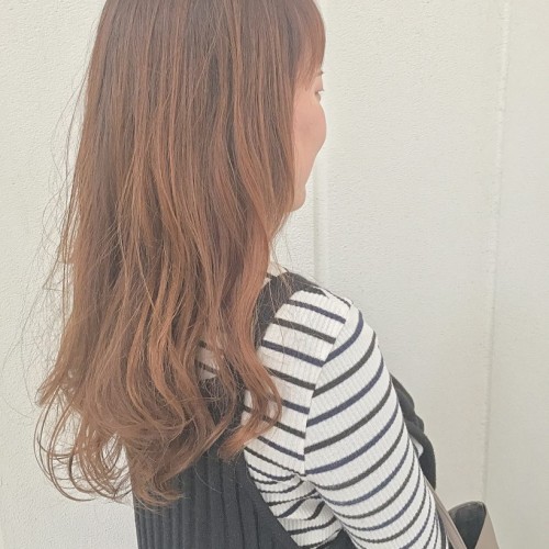 まるでコテで巻いたようなゆるパーマ♡