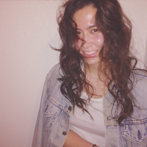 夏は絶対!「汗をかいてもなお可愛い♡ほつれウェーブヘア」がオススメ!