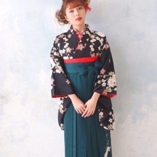 卒業式の着付け、ヘアセットご予約承っています!