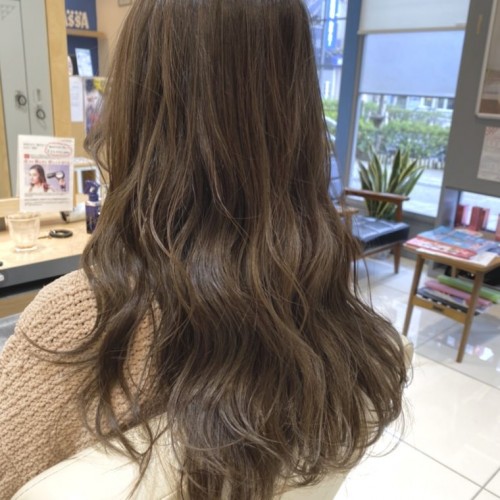 アッシュベージュ×巻き髪=カワイイ