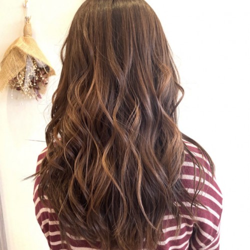 大人可愛いカラー!暖色ベージュと寒色ベージュ