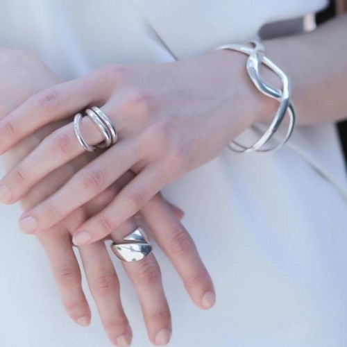 「春オススメファッション」「女性像シック」「花小金井」「花小金井美容室」