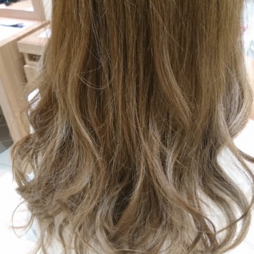 似合うベージュカラー