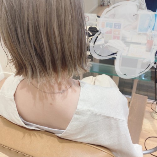 夏に大人気ハイトーンカラー????♀️????