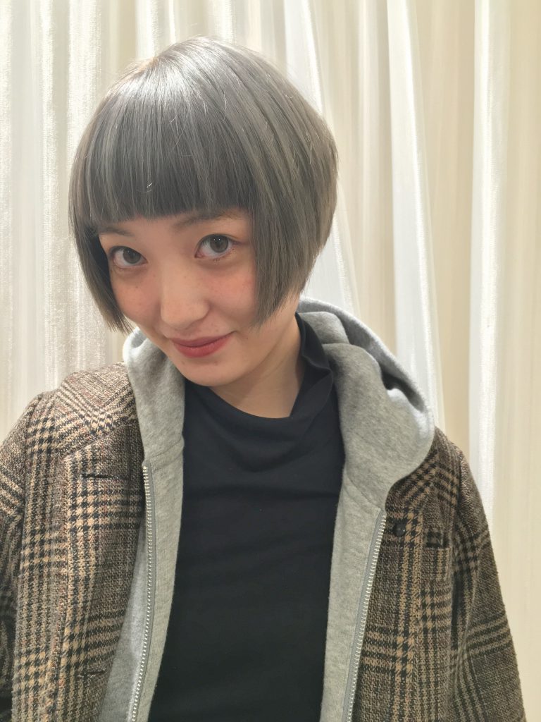 ハイトーンでもダークトーンでも！大人気の『dusty gray』♡