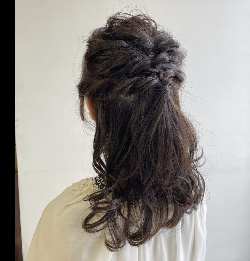 ヘアセットお任せ下さい☆